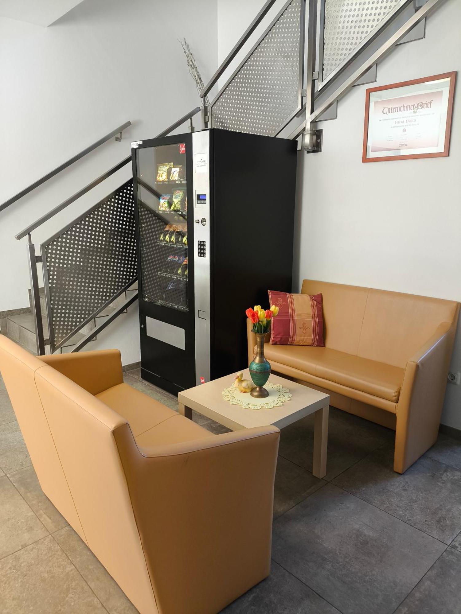 Schlafplatzl Hotel Marchtrenk Buitenkant foto