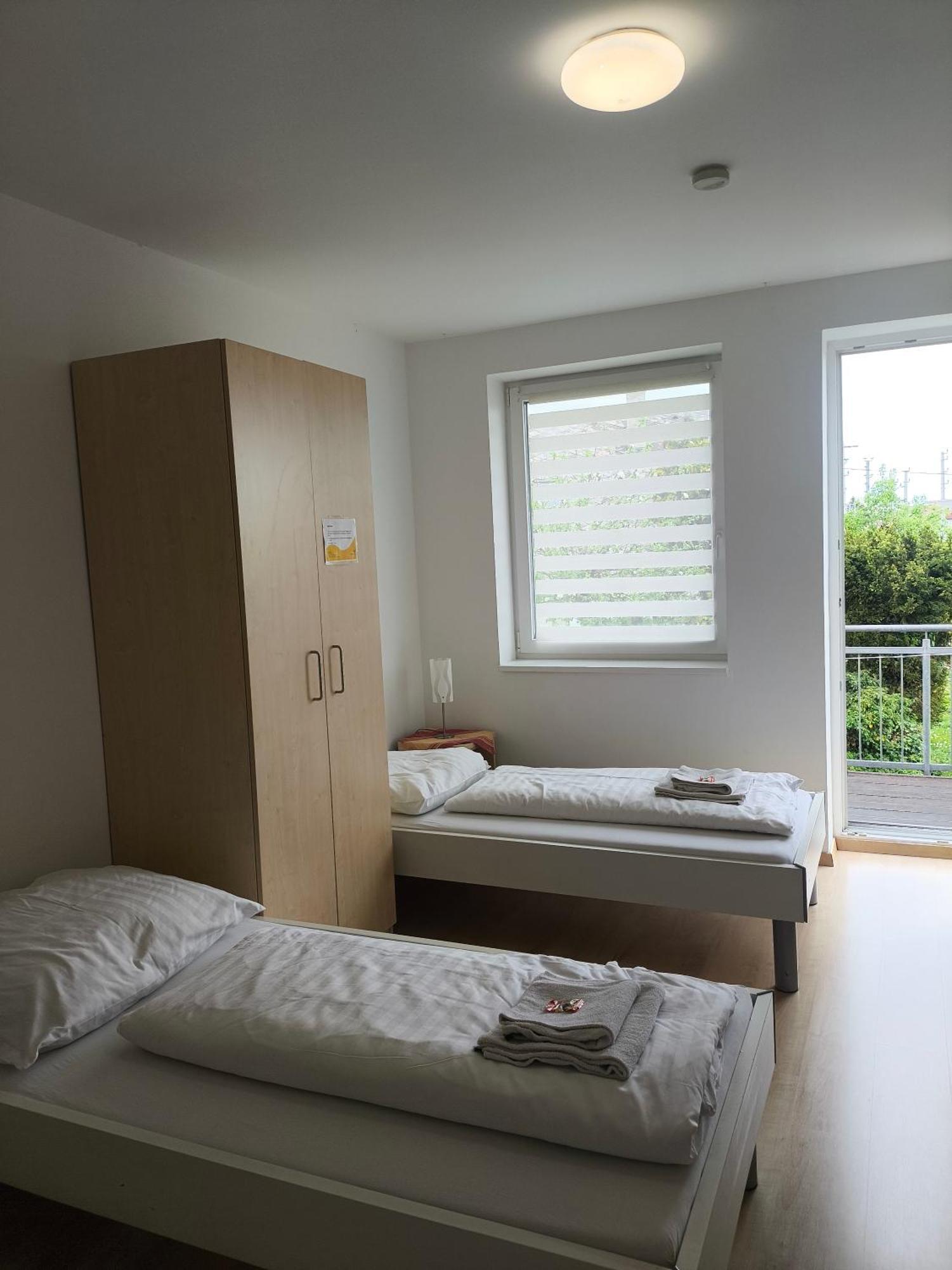Schlafplatzl Hotel Marchtrenk Buitenkant foto